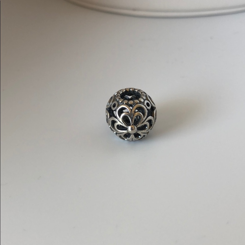 Pandora Silver flower Charm